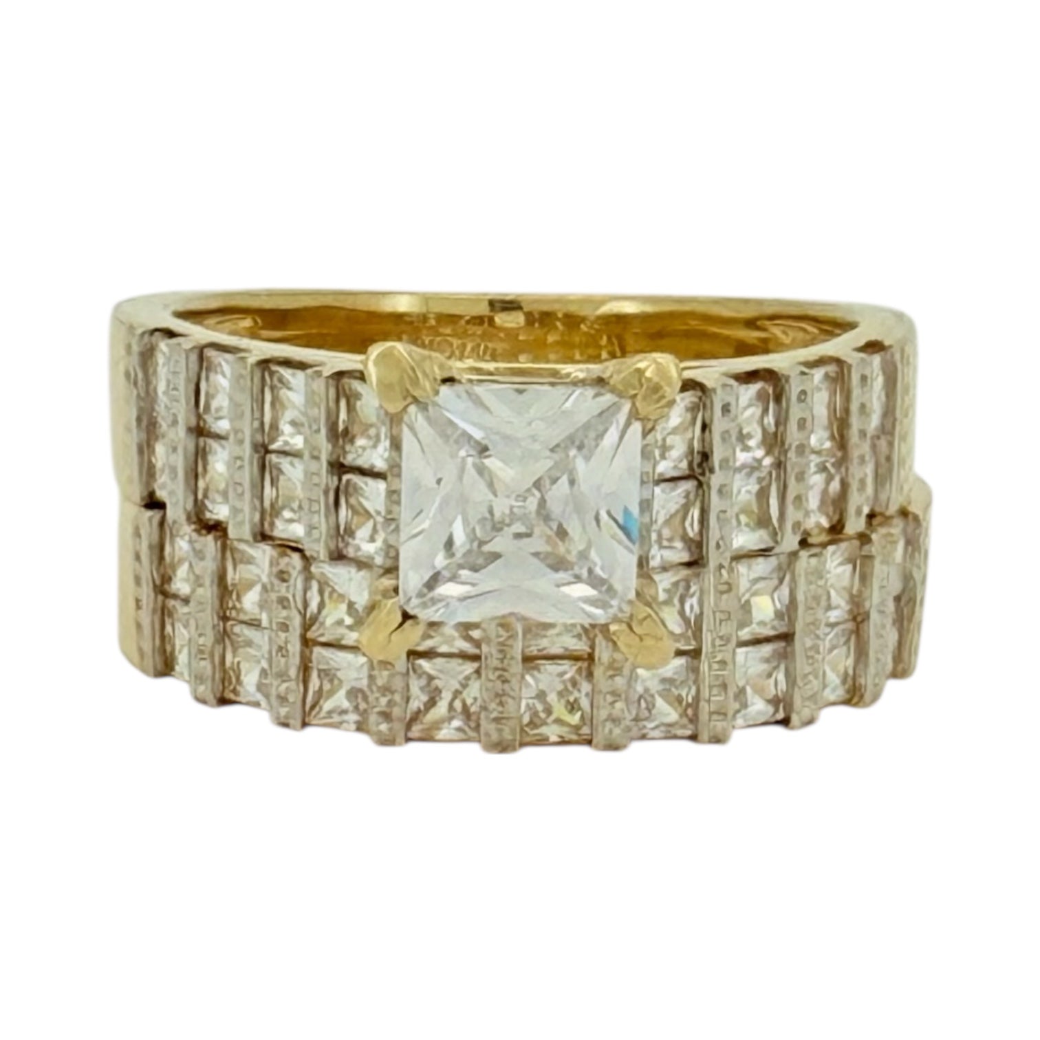 Engagement ring women 10k zicornia Size 7/2 Weight 6.9gm