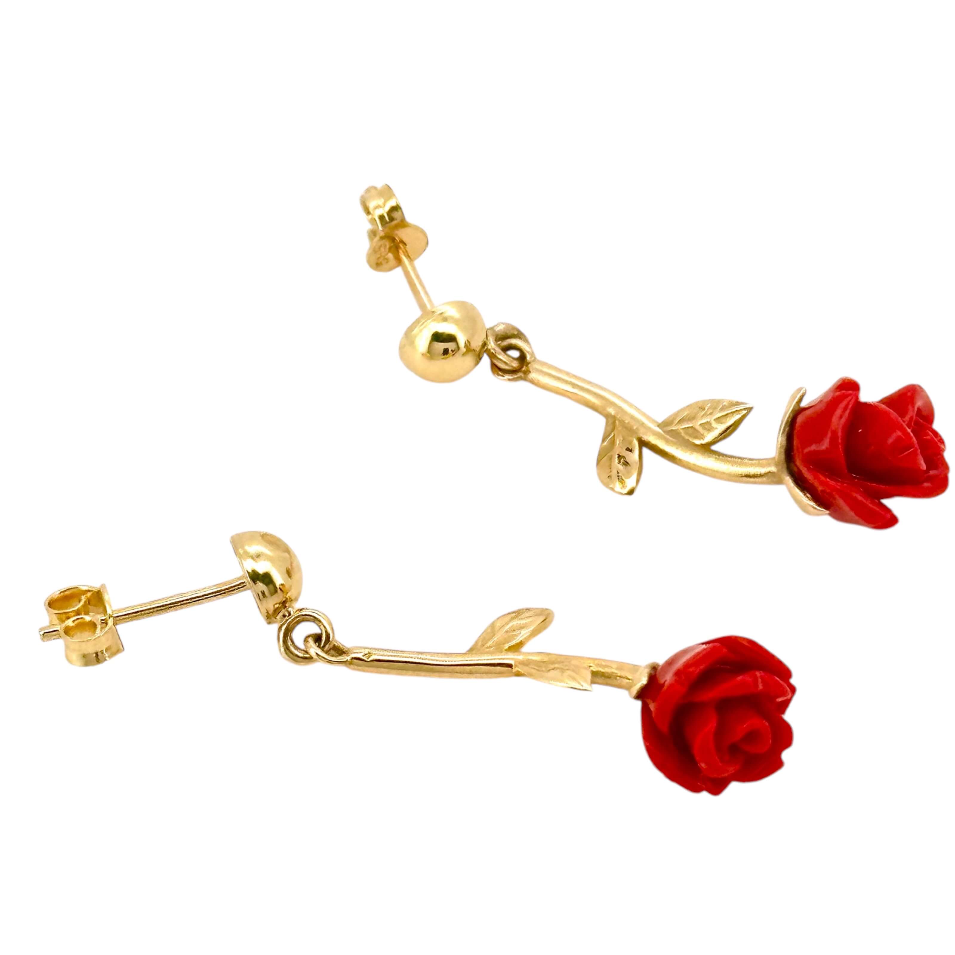 Earrings Red flower 14 KT Weight 3.1gm