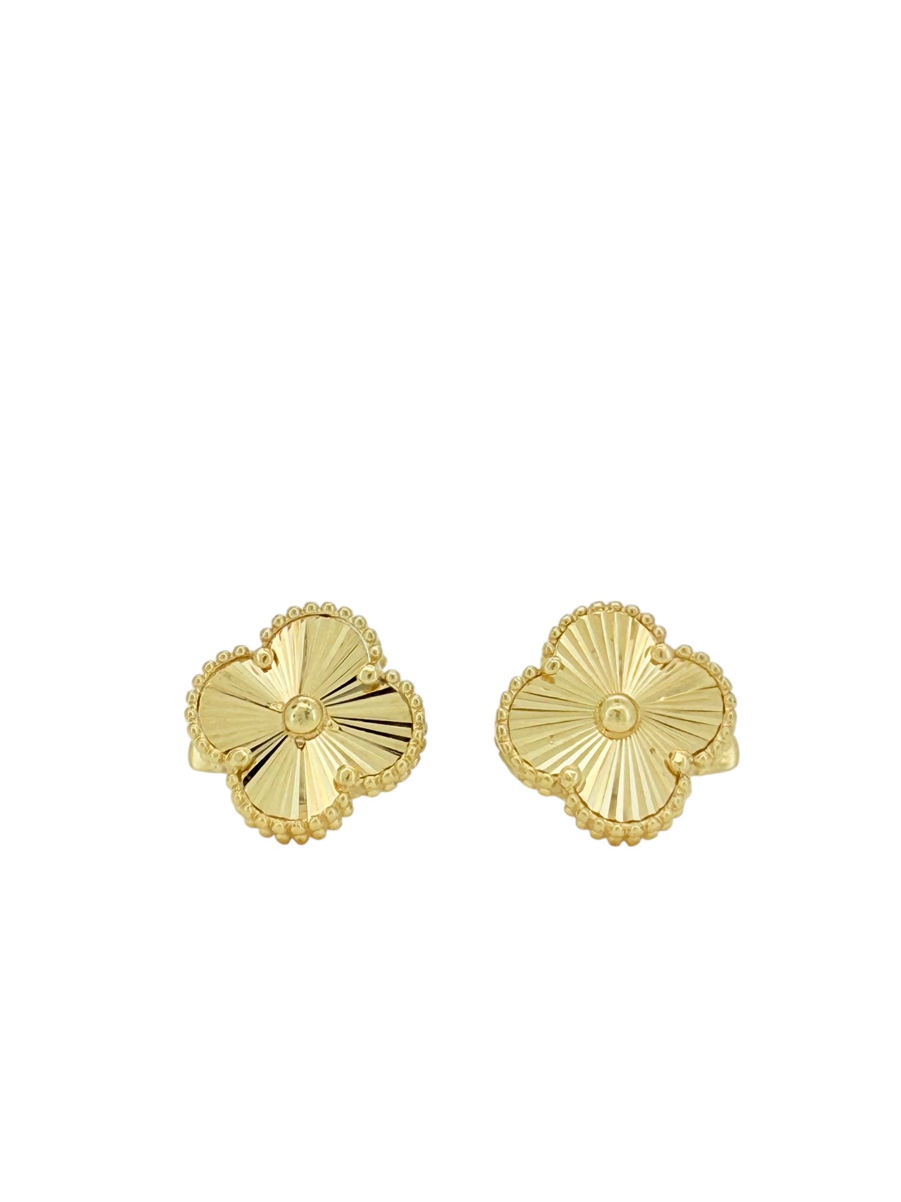 Earrings Golden flower 10k Hollow Weight 3.4gm