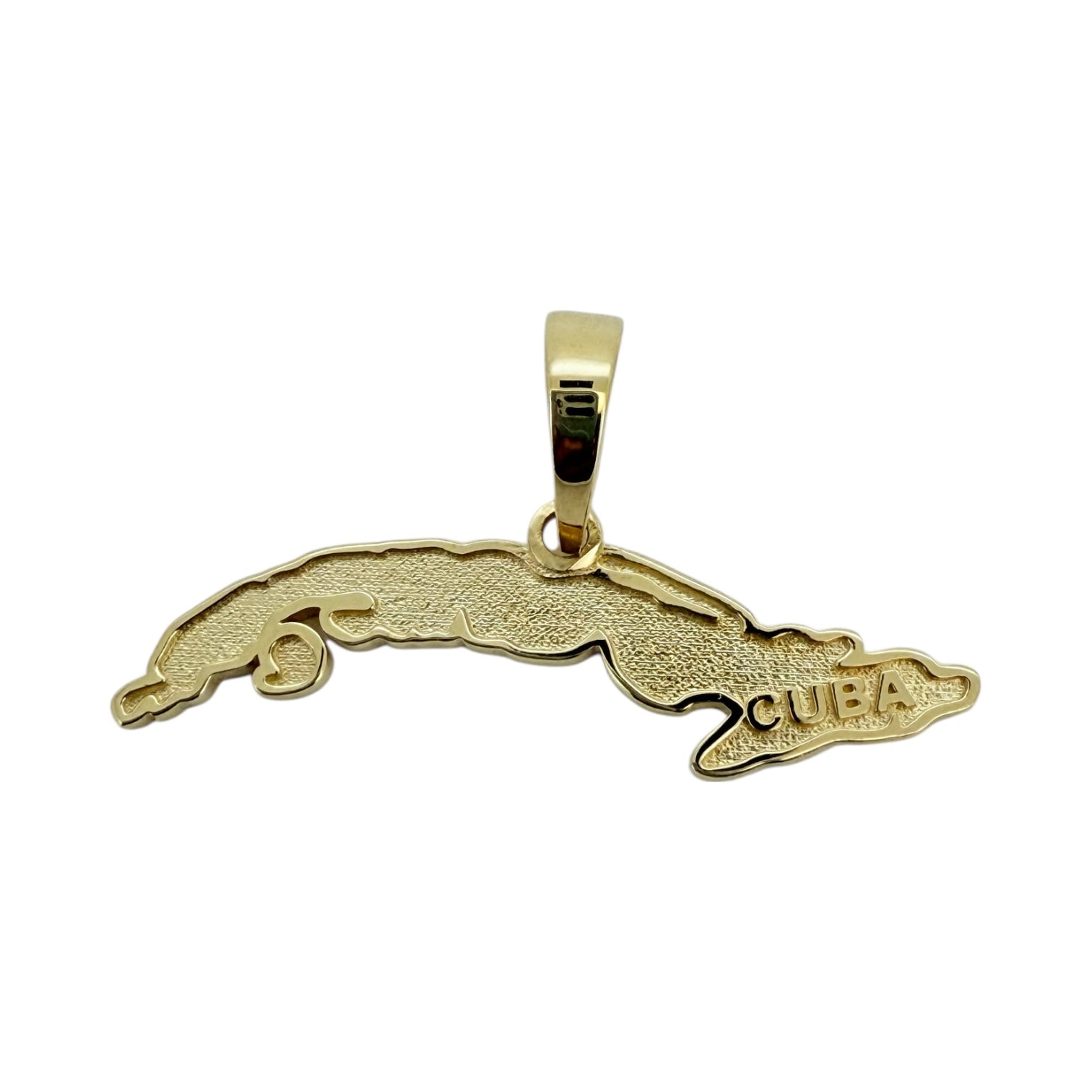 Pendants Mapa de cuba 14 KT Solid gold Weight 2.6gm