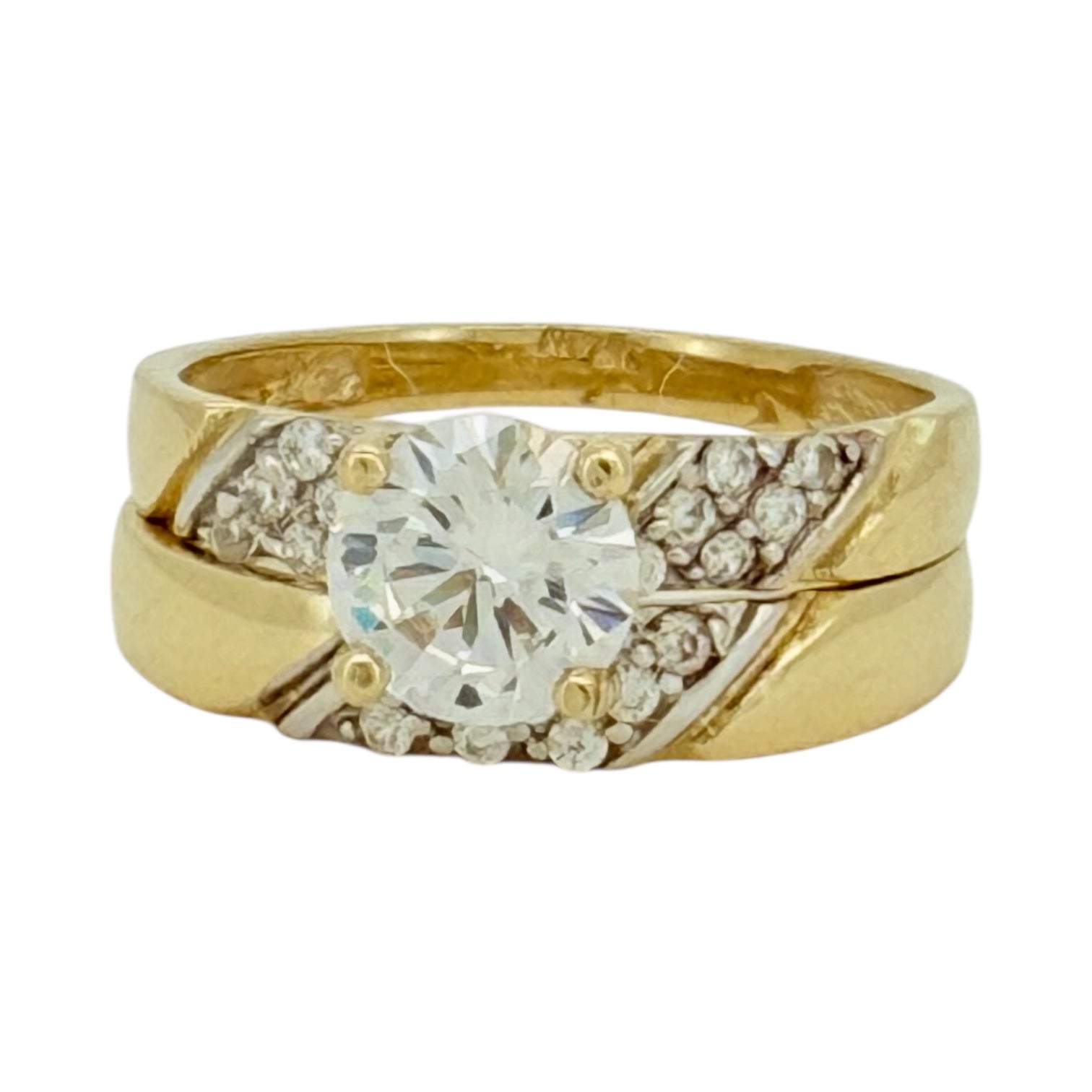 Engagement ring women 10k zicornia Size 7/5 Weight 4.6gm