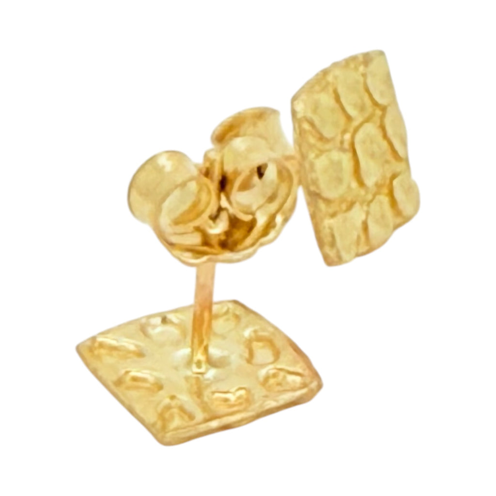 Earrings 10k Weight 0.9gm