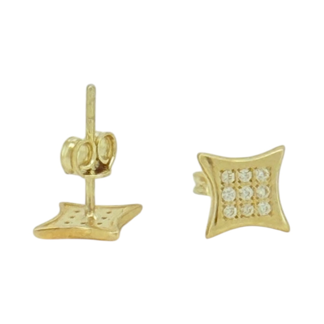 Earrings 10k zicornia Weight 0.9gm