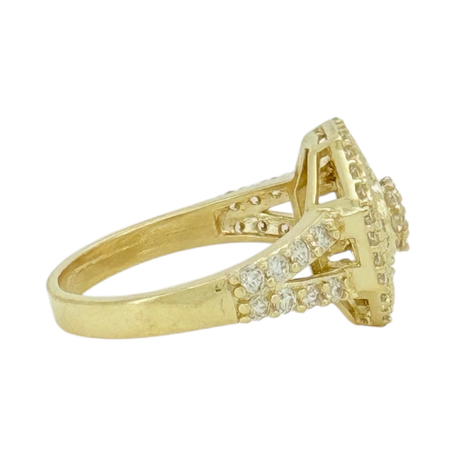 Rings Women 10k zicornia Size 7 Weight 3.8gm