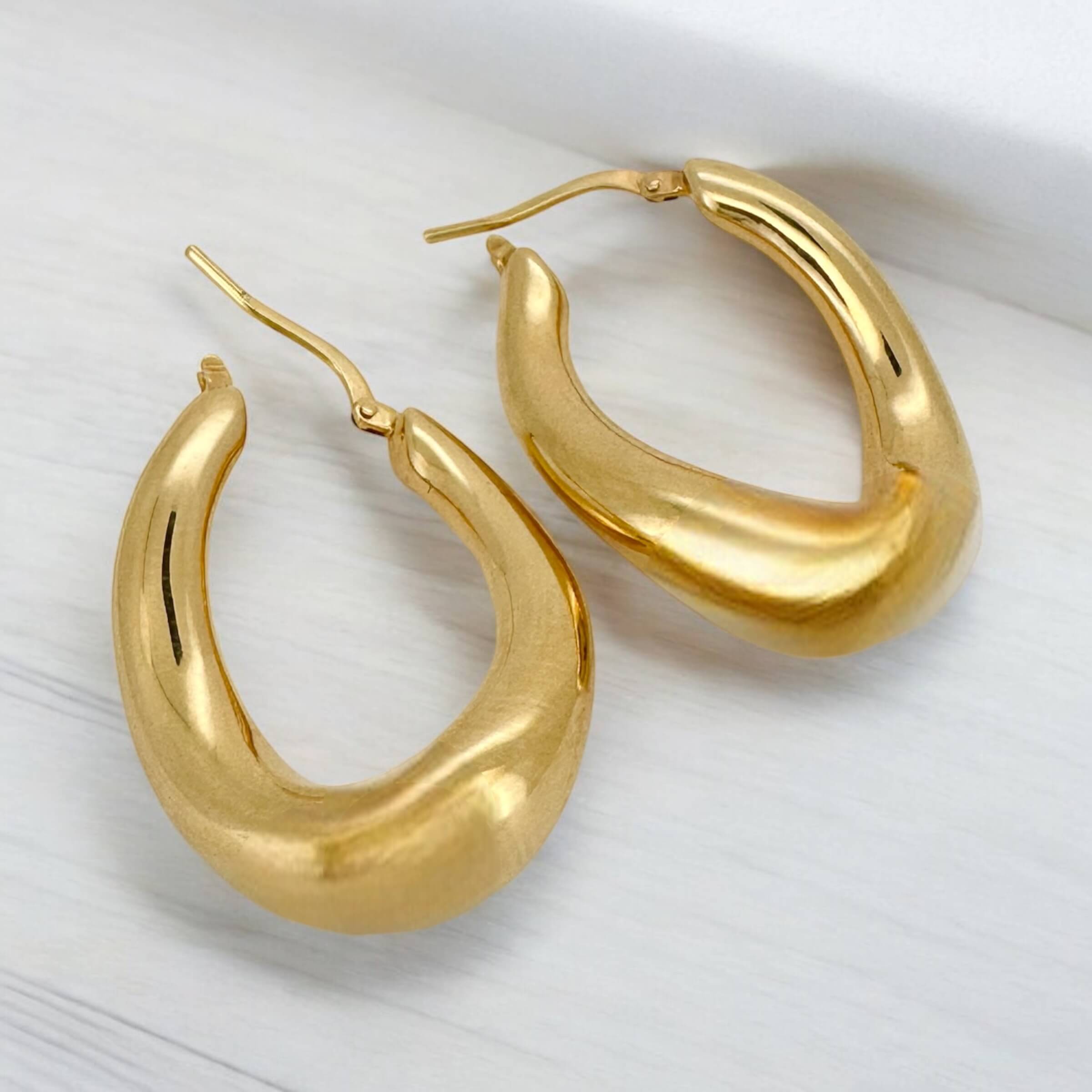 Earrings Hoops 14 KT Hollow Weight 4.4gm
