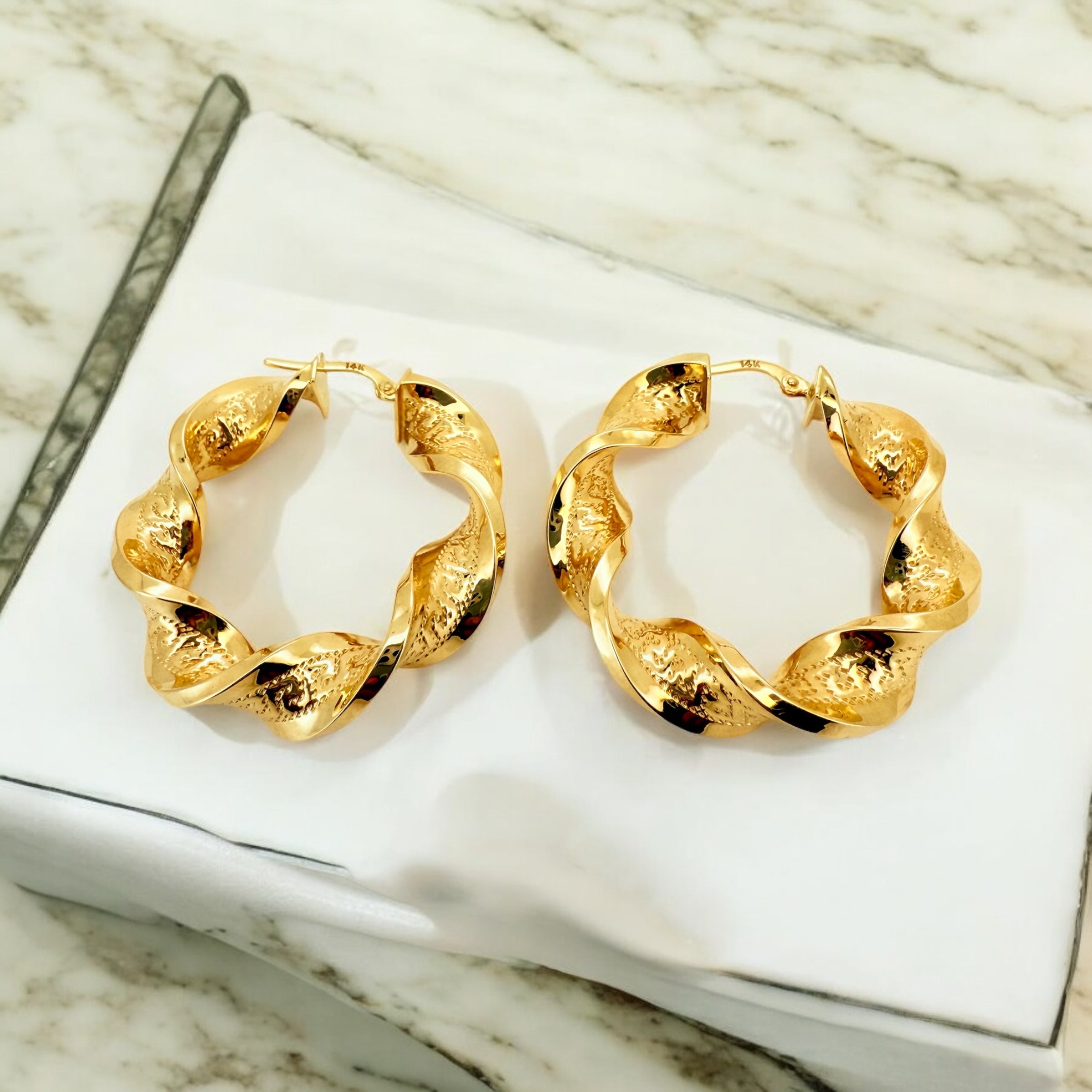 Earrings Crooked 10k Hollow Weight 5.6gm