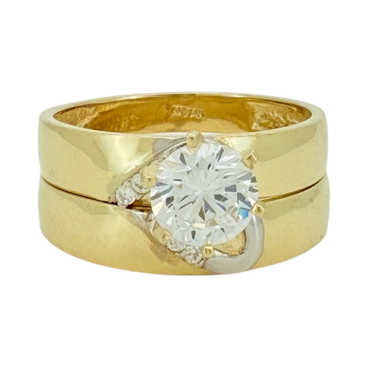 Engagement ring women 10k zicornia Size 7/5 Weight 5.1gm