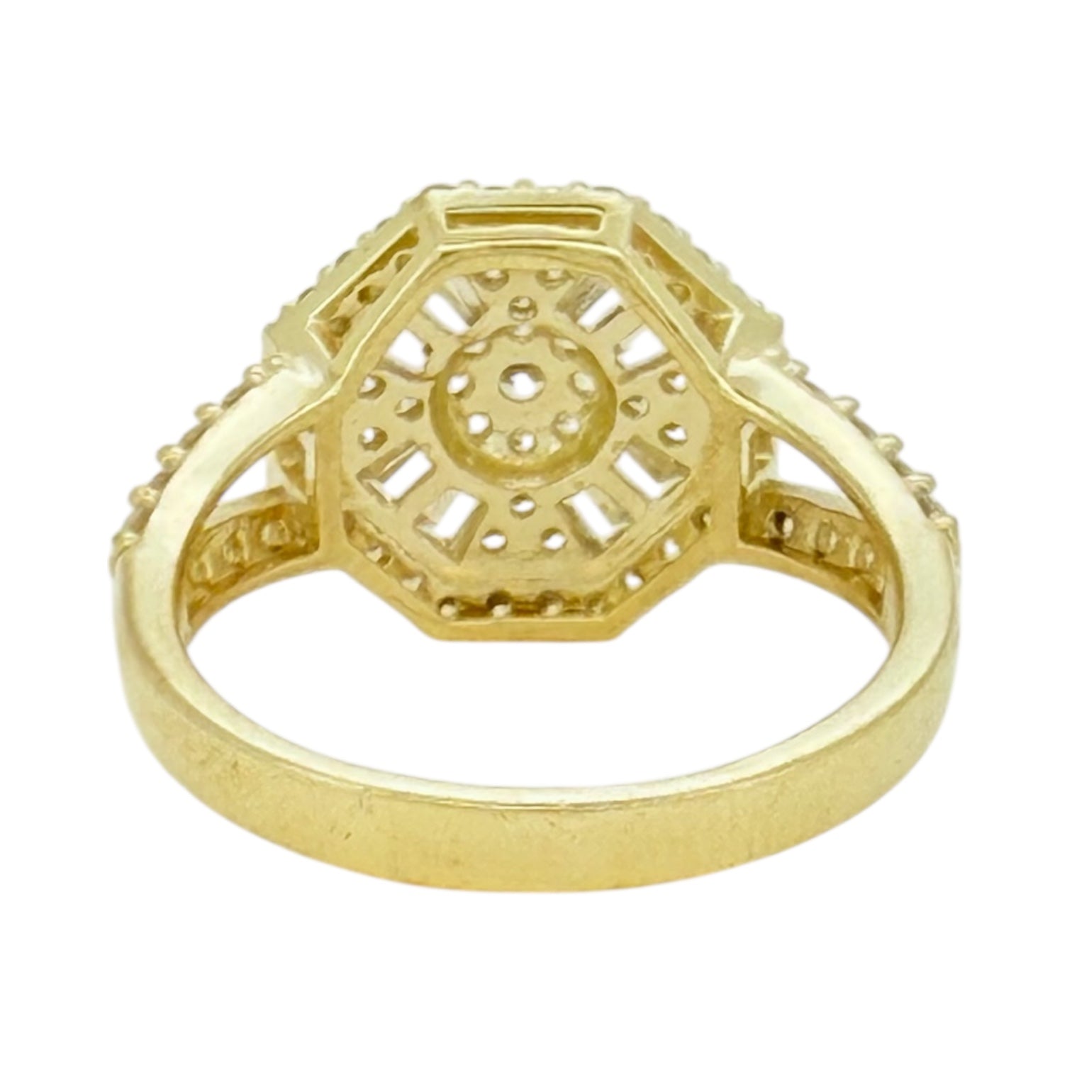 Rings Women 10k zicornia Size 7 Weight 3.8gm