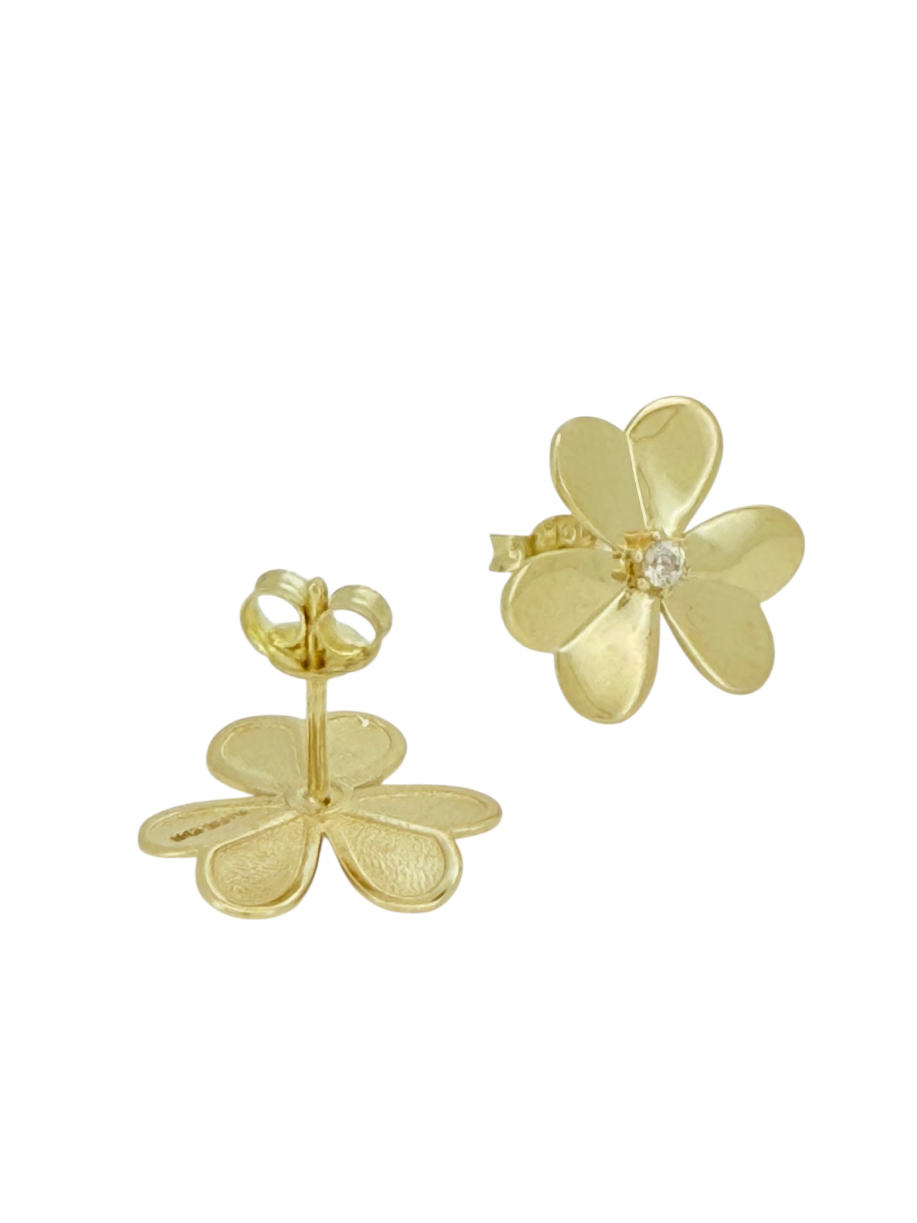 Earrings Flower 10k zicornia Weight 3.3gm