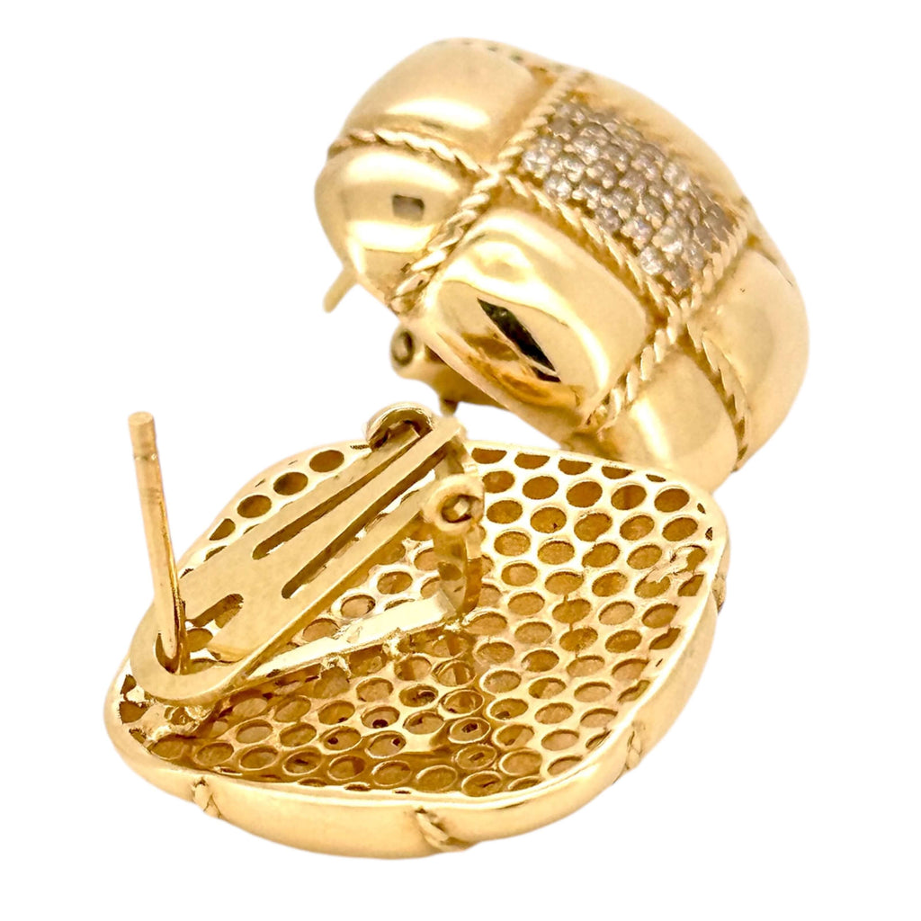 Earrings Omega 14 KT zicornia Weight 5.8GM