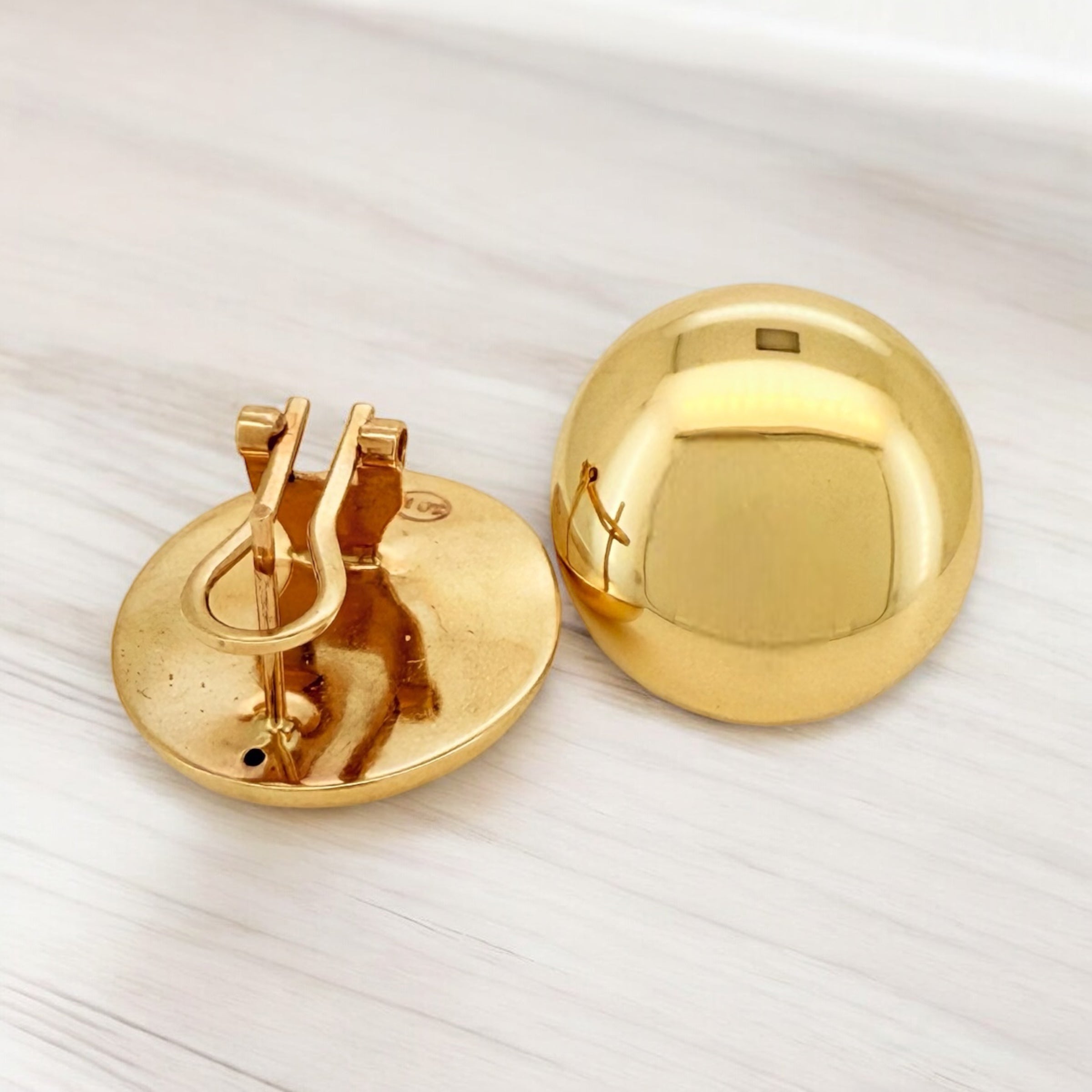 Earrings Omega 10k Hollow Weight 3.8gm