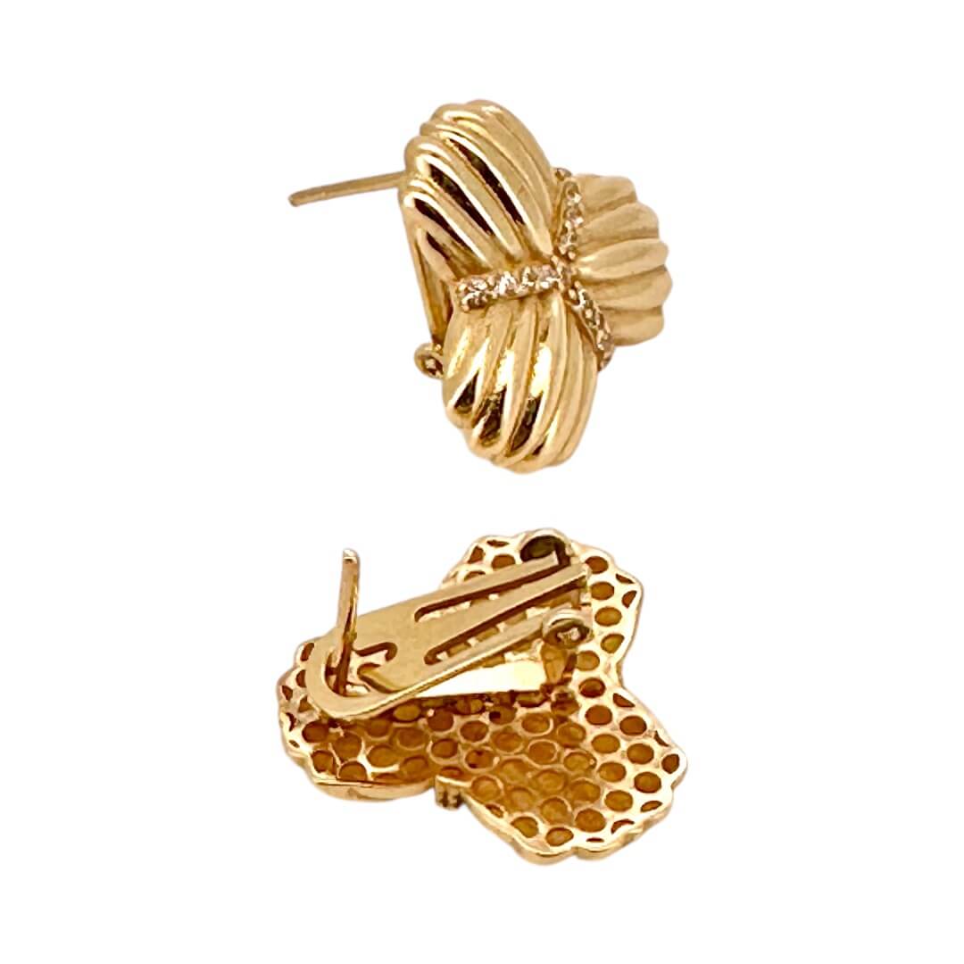 Earrings Omega 14 KT zicornia Weight 4GM