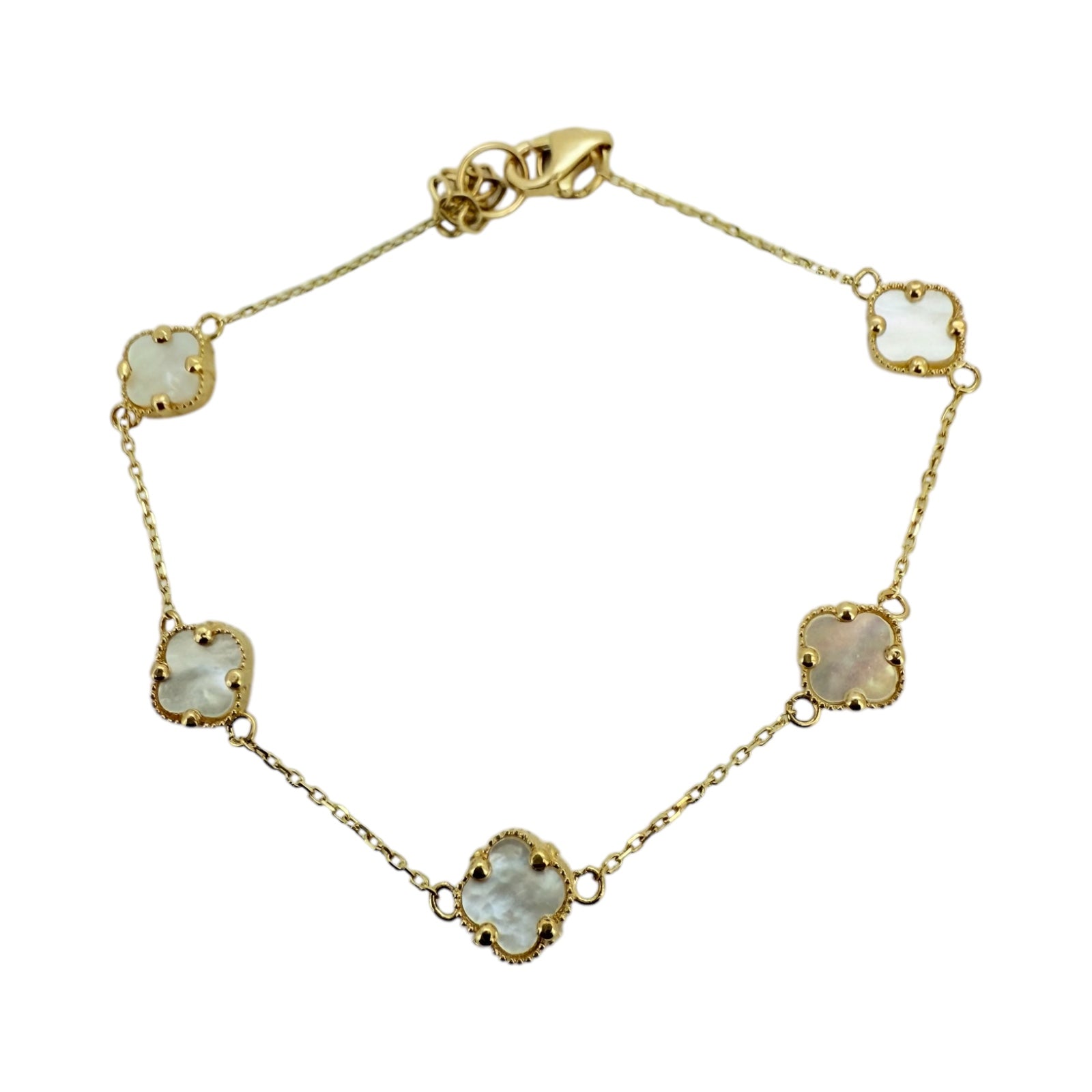 Bracelets White flower 14 KT Size 6 1/4 Weight 2.6gm