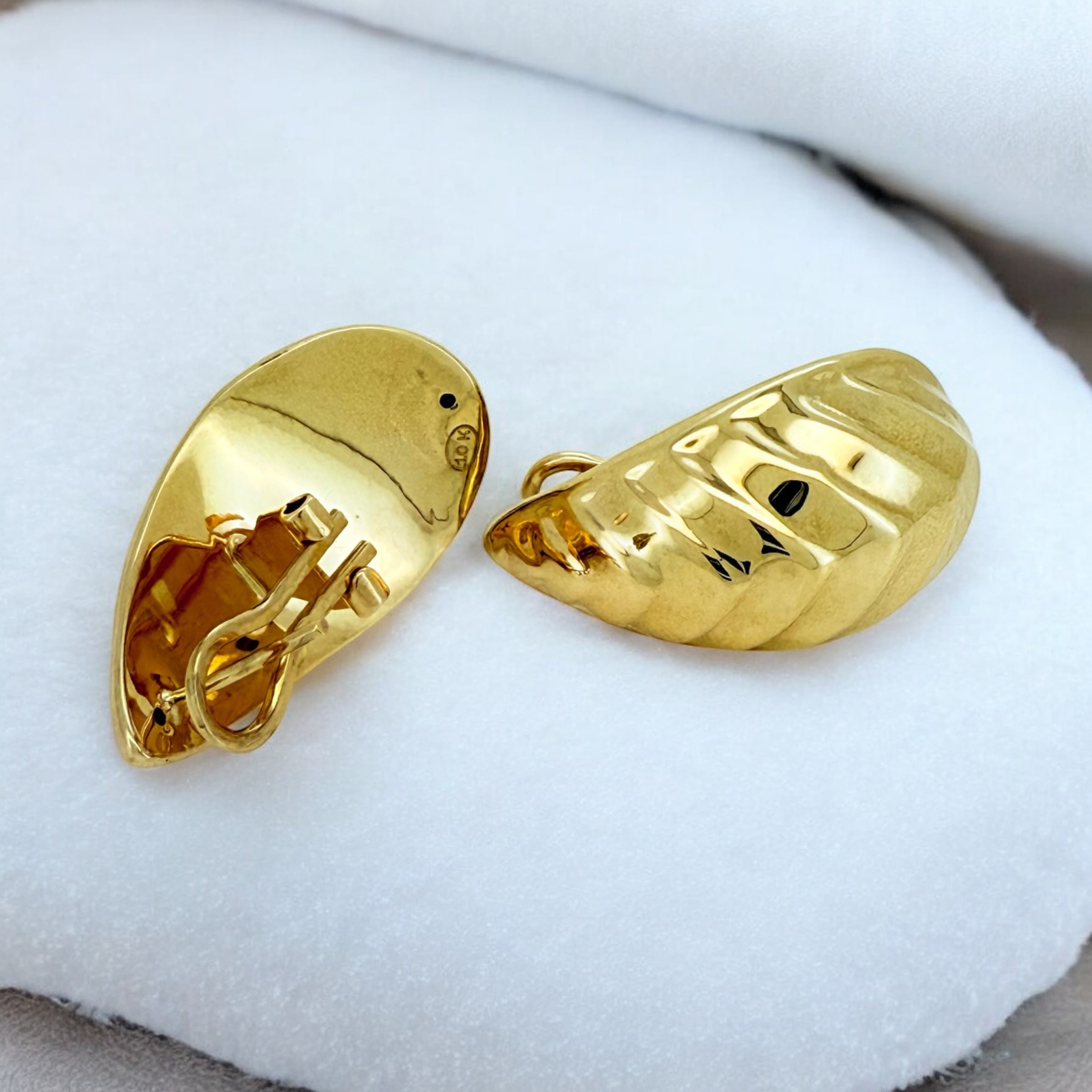 Earrings Omega 10k Hollow Weight 4.6gm